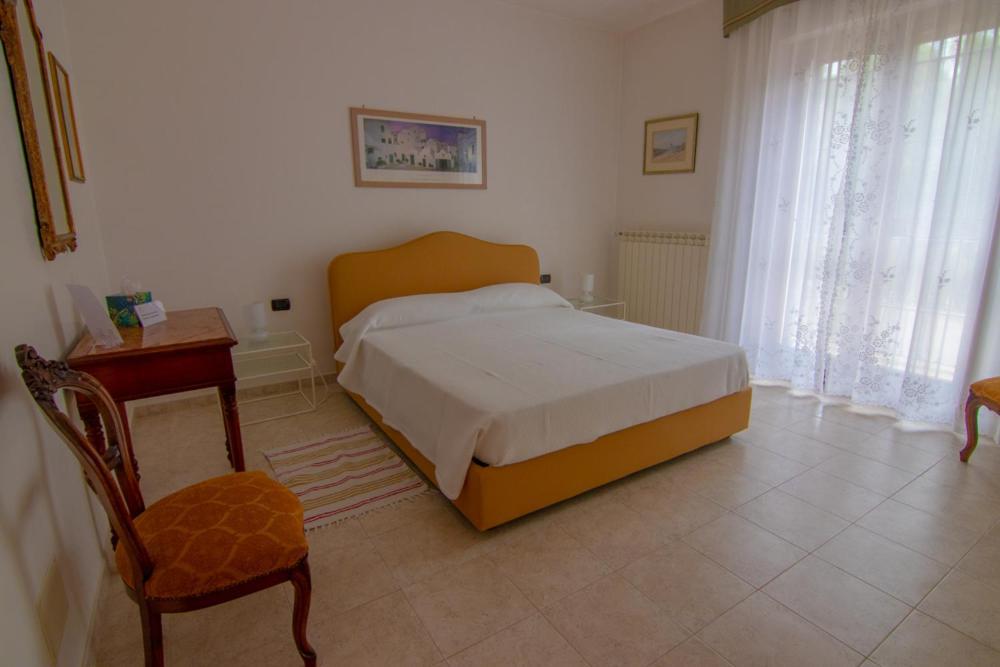 Bed and Breakfast La Volpina Мартина-Франка Экстерьер фото
